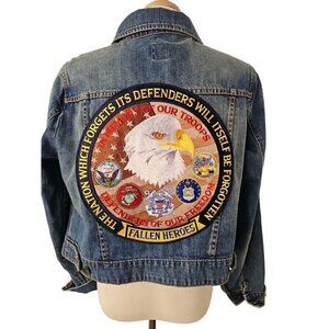 JCP Denim Jacket Women M/L Military Eagle Fallen Heroes Patch Adjustable Hem NEW